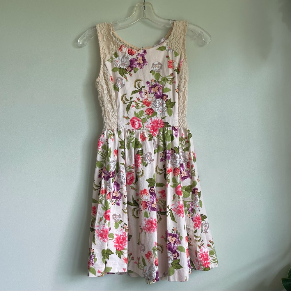 lace and floral print dress